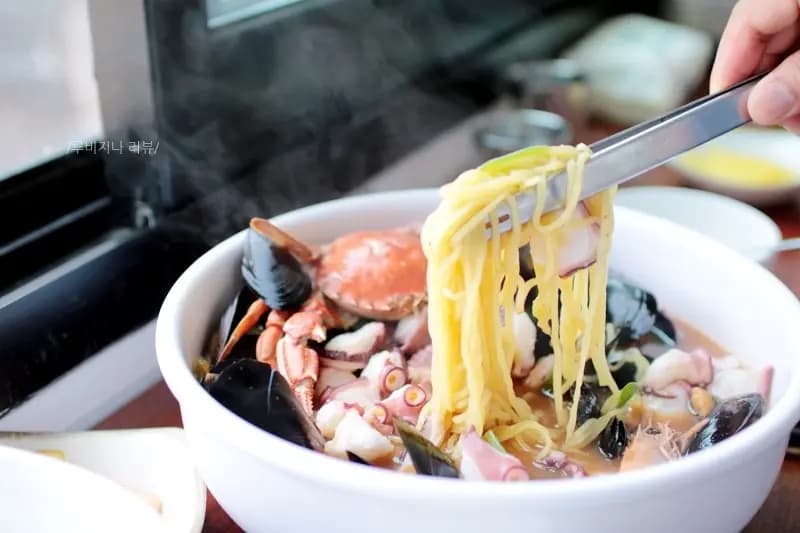 몰마농 그대와함께 해물라면 성산본점