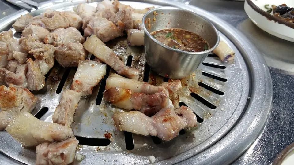 명리동식당 본점