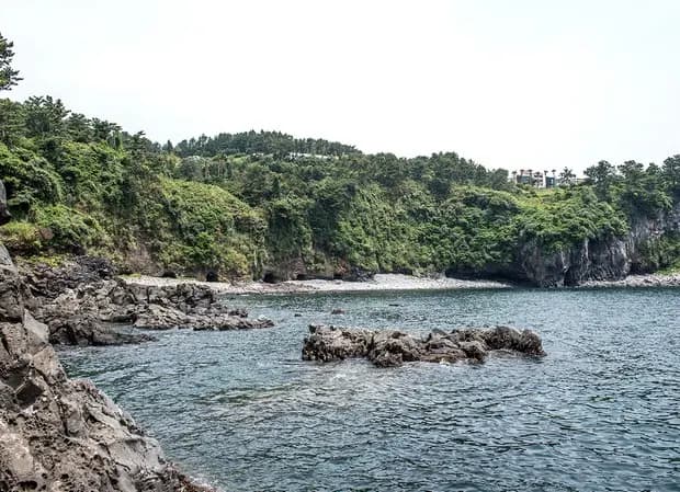 황우지해안열두굴