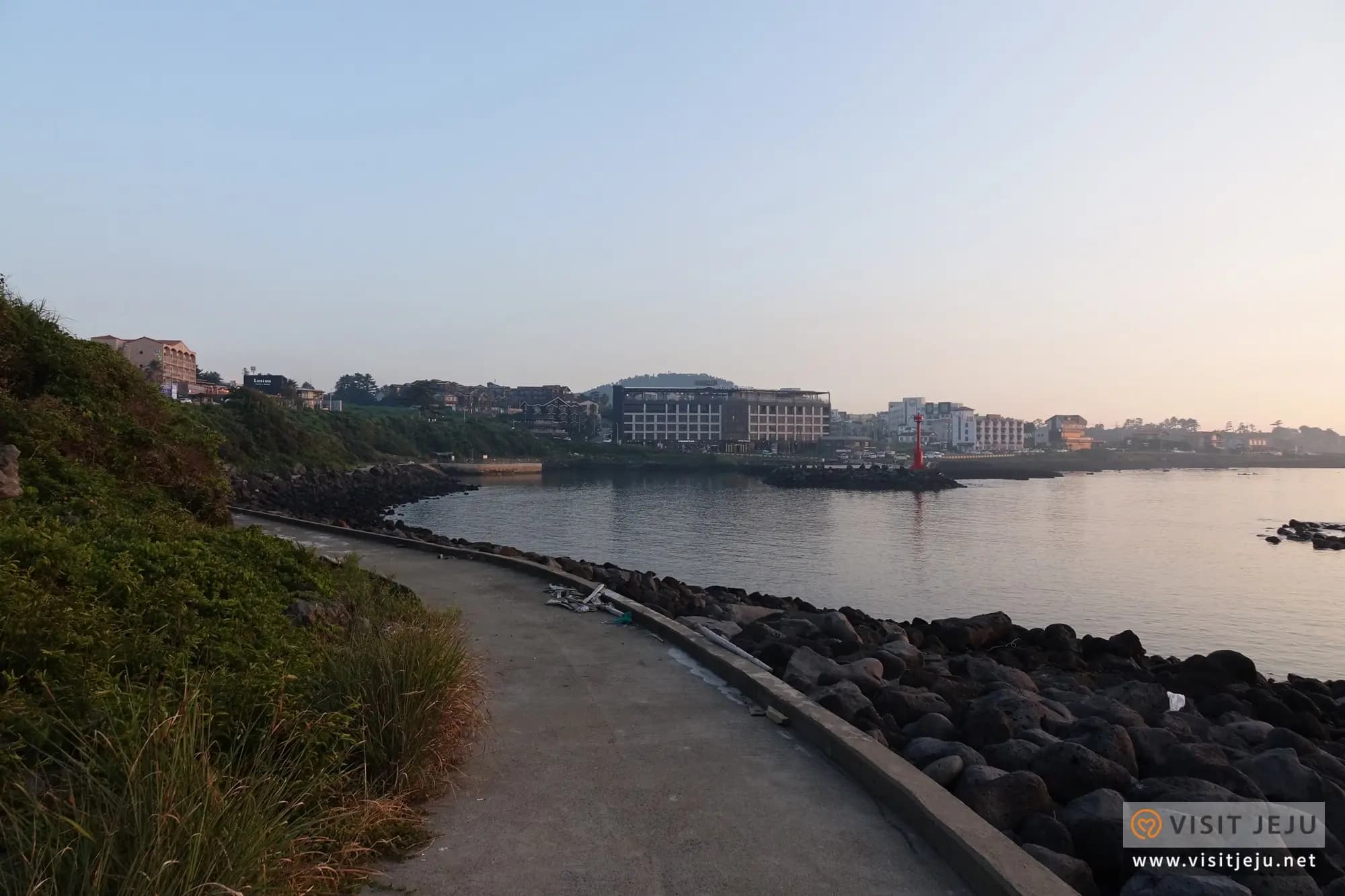 신엄항