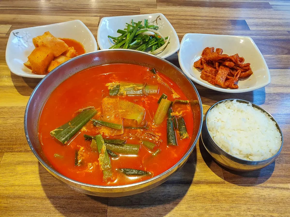 명품전통육개장 본점