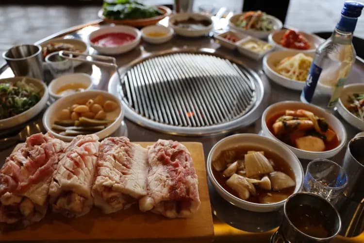 돈이랑 정육점식당
