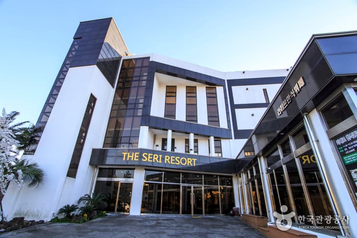 THE SERI RESORT (더 세리 호스텔)